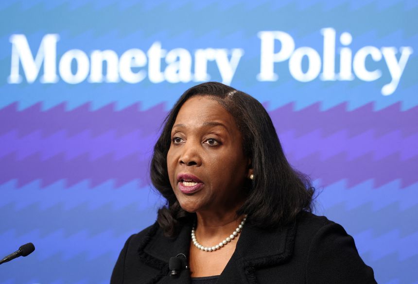 Кук: Инфлация и Лихви