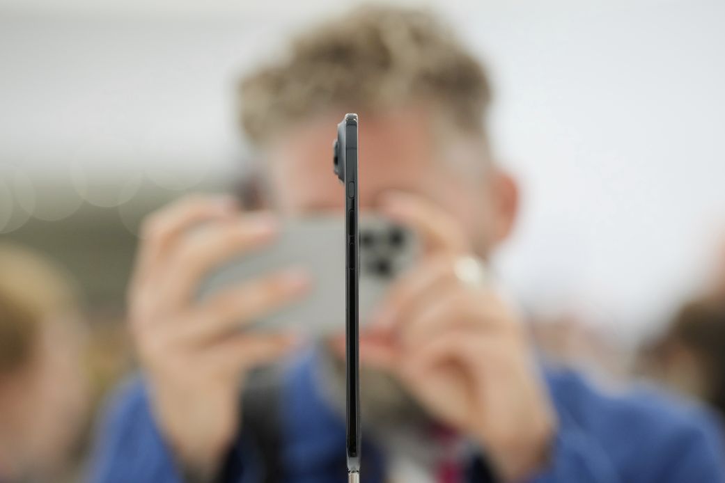 iPhone Air’s Struggle