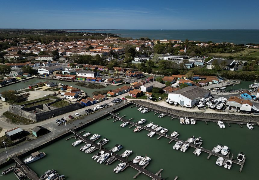 Олерон: Арест след нападение