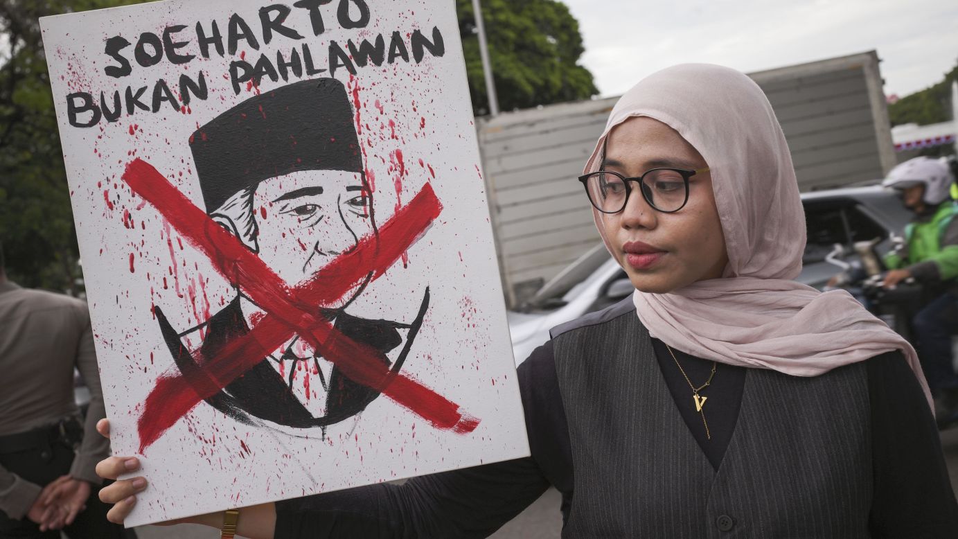 Сухарто – герой?