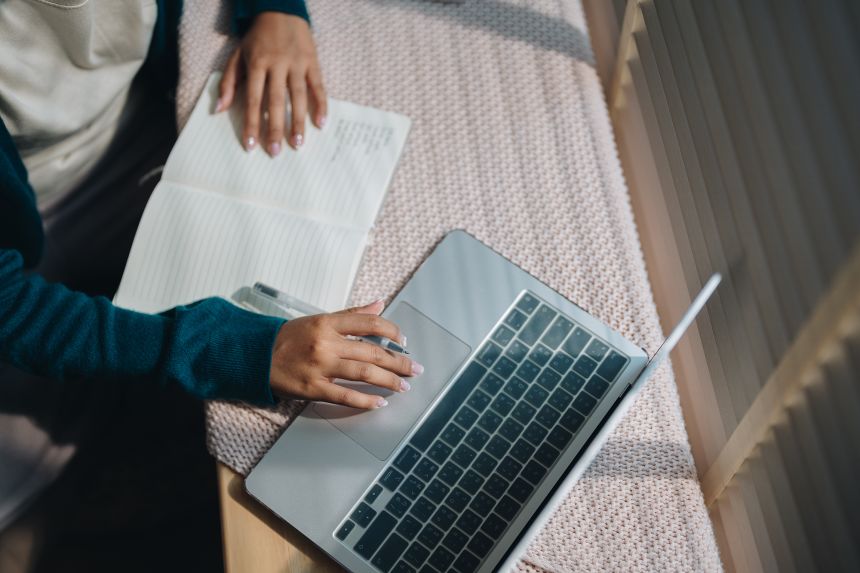 Работа за млади САЩ (Работа за млади САЩ)
