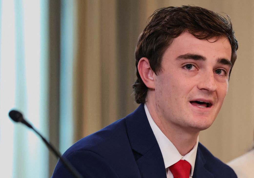 Вирален активист (Viralen aktivist)