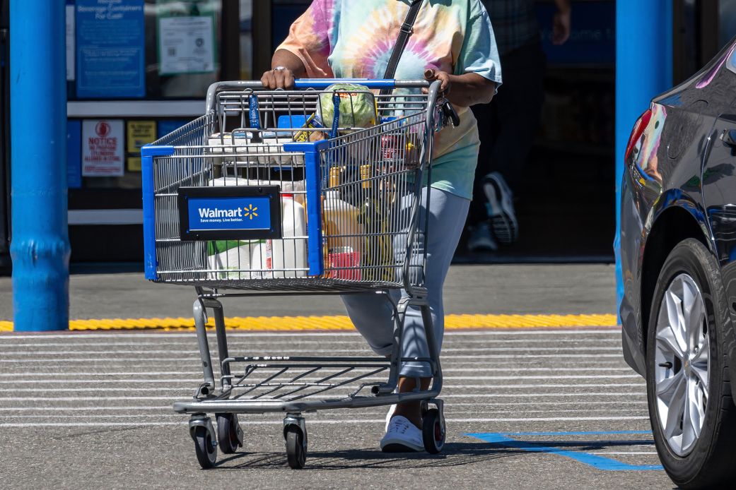 Walmart Надмина Target