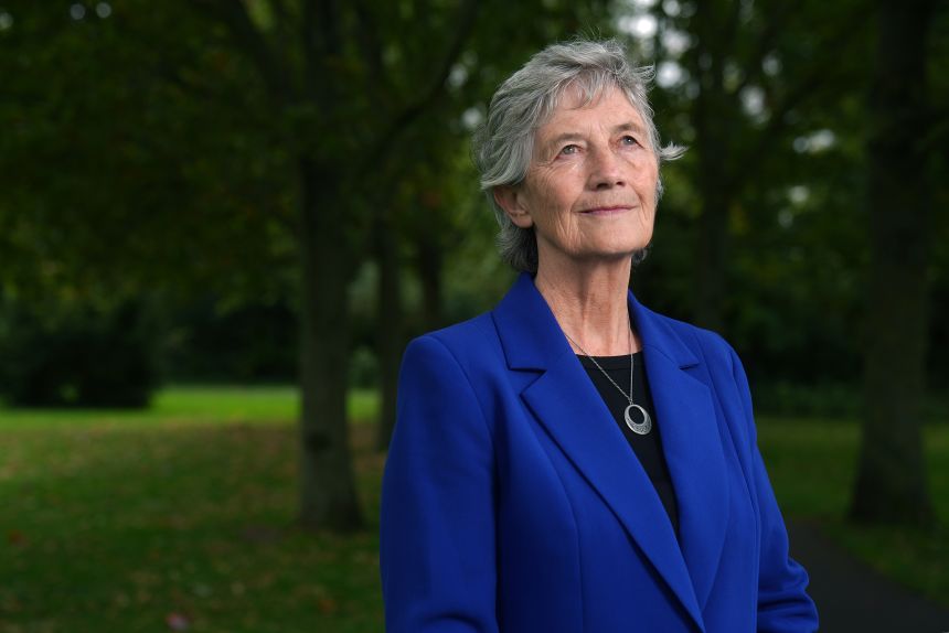 Конюни печели!