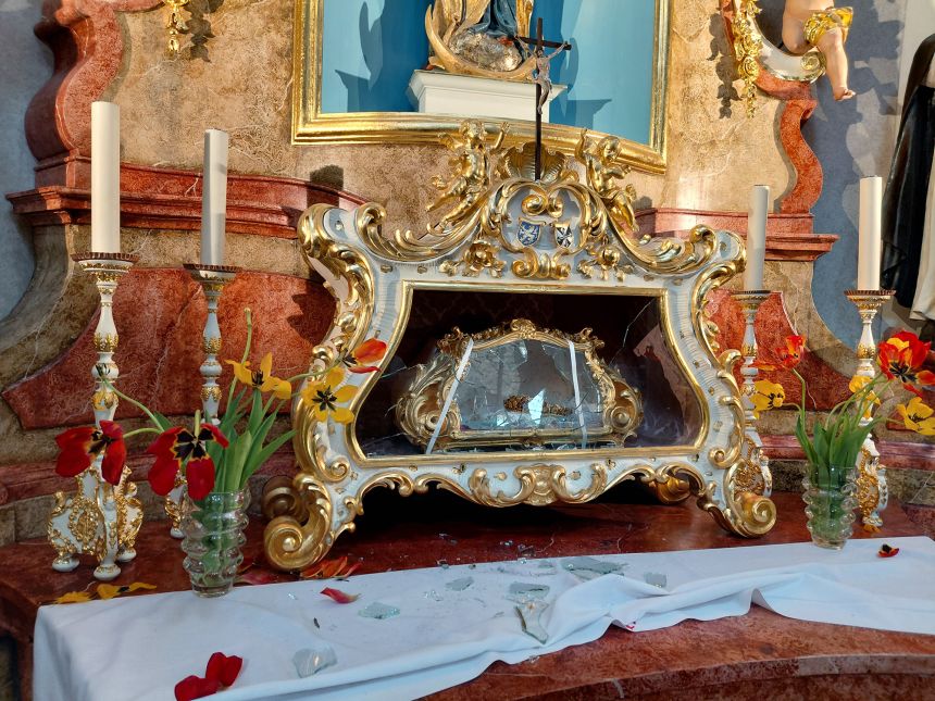 Кражба на череп (Krabya na cherep)