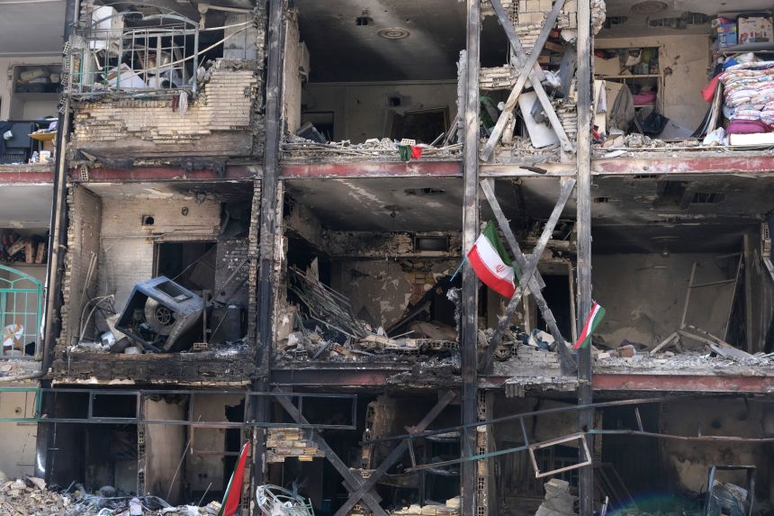 Ирански атаки, паника