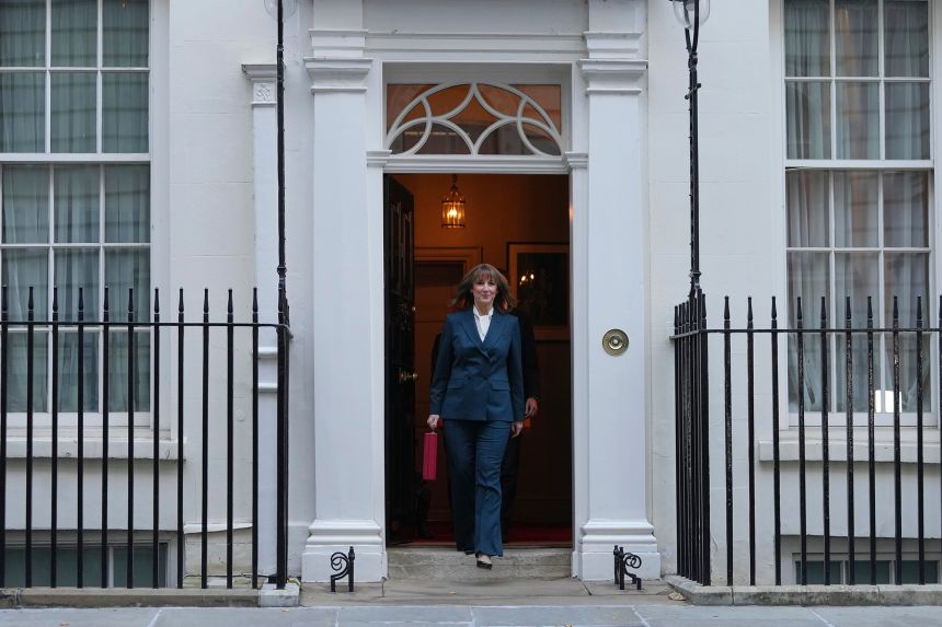 Бюджетът на Рийвс 2024.