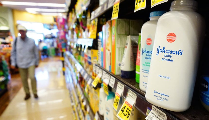 Johnson & Johnson Плаща 966M$