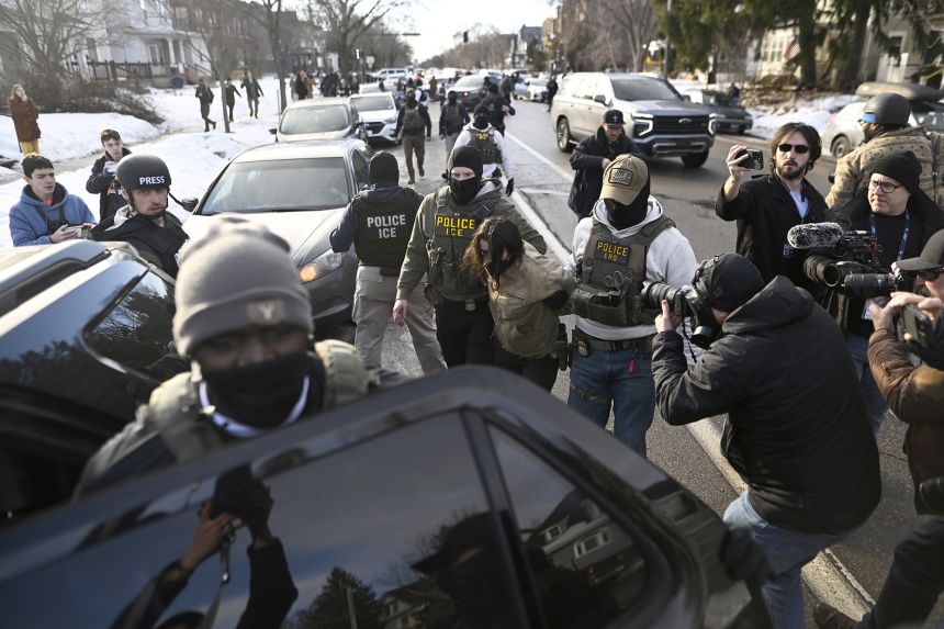 ИТАЛИЯ: ICE на ОИ
