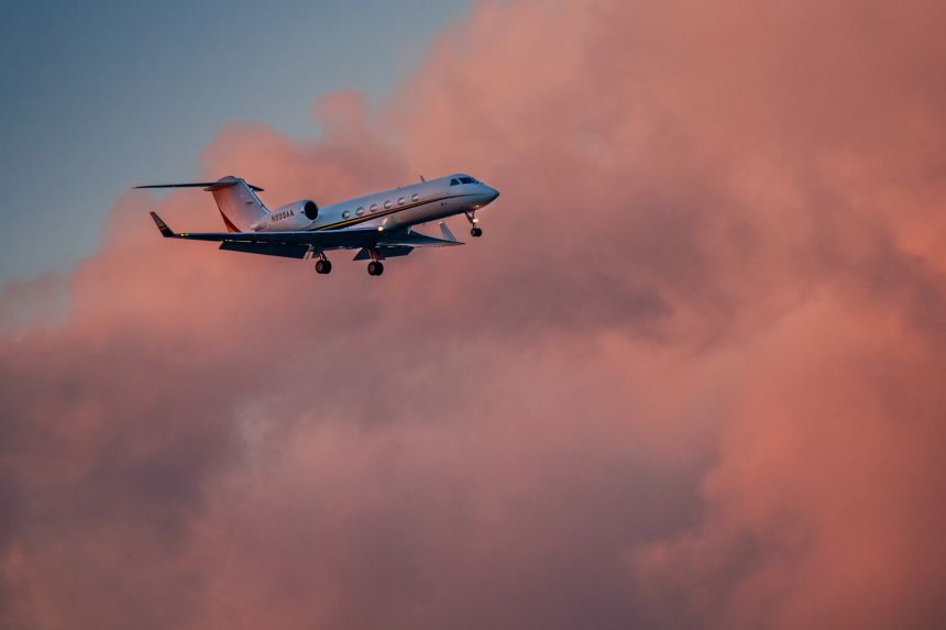 Частни самолети – проблем.
