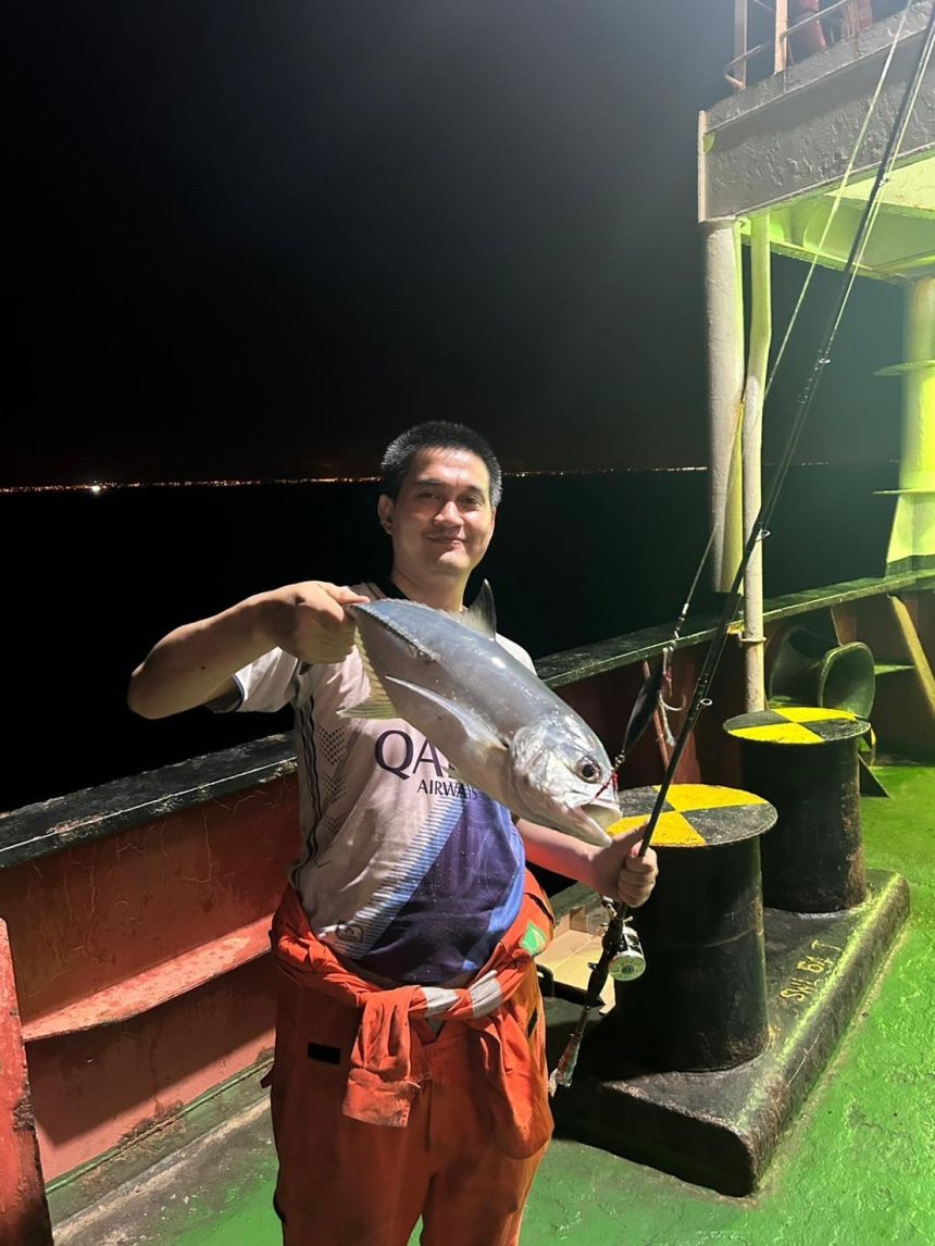 Загубен кораб и екипаж.
