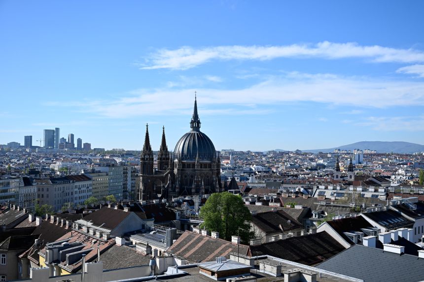 Виена: Хамас и оръжия