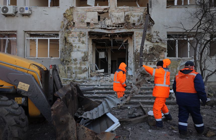 Русия атакува Украна