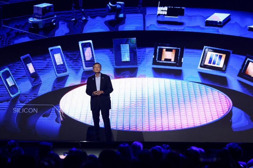 Intel’s Turnaround (Bulgarian: Преход на Intel)