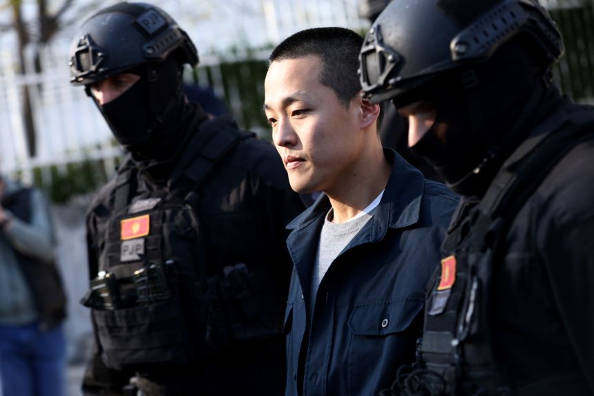 Крипто кралят – затвор.