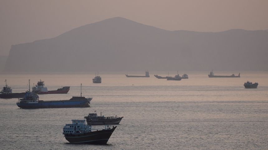 Hormuz: Skepticism Grows