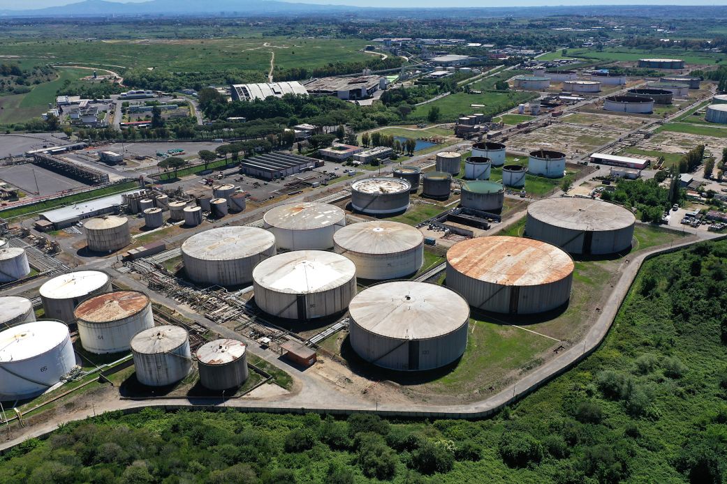 Петролът се покачва